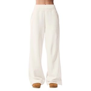 Alo Yoga Serenity Wide Leg Sweatpant Ivory S